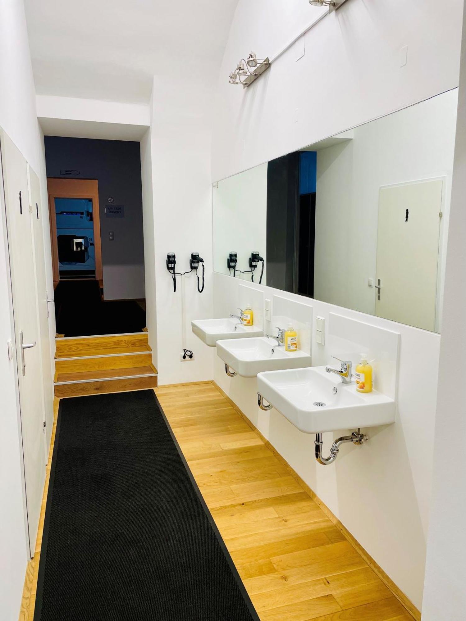Space Home Apartment - Downtown เวียนนา ภายนอก รูปภาพ